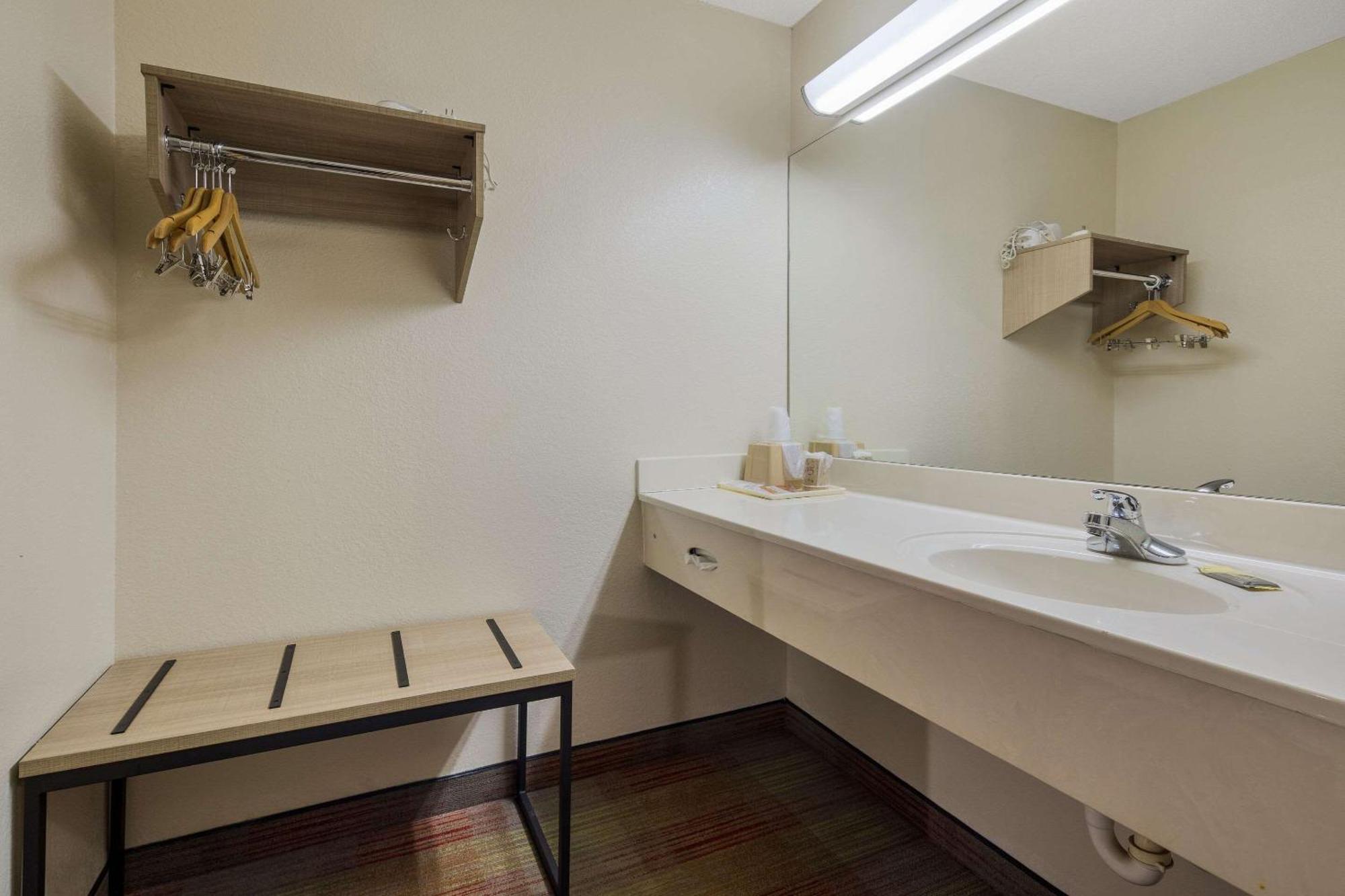 Rodeway Inn Elkton Kültér fotó