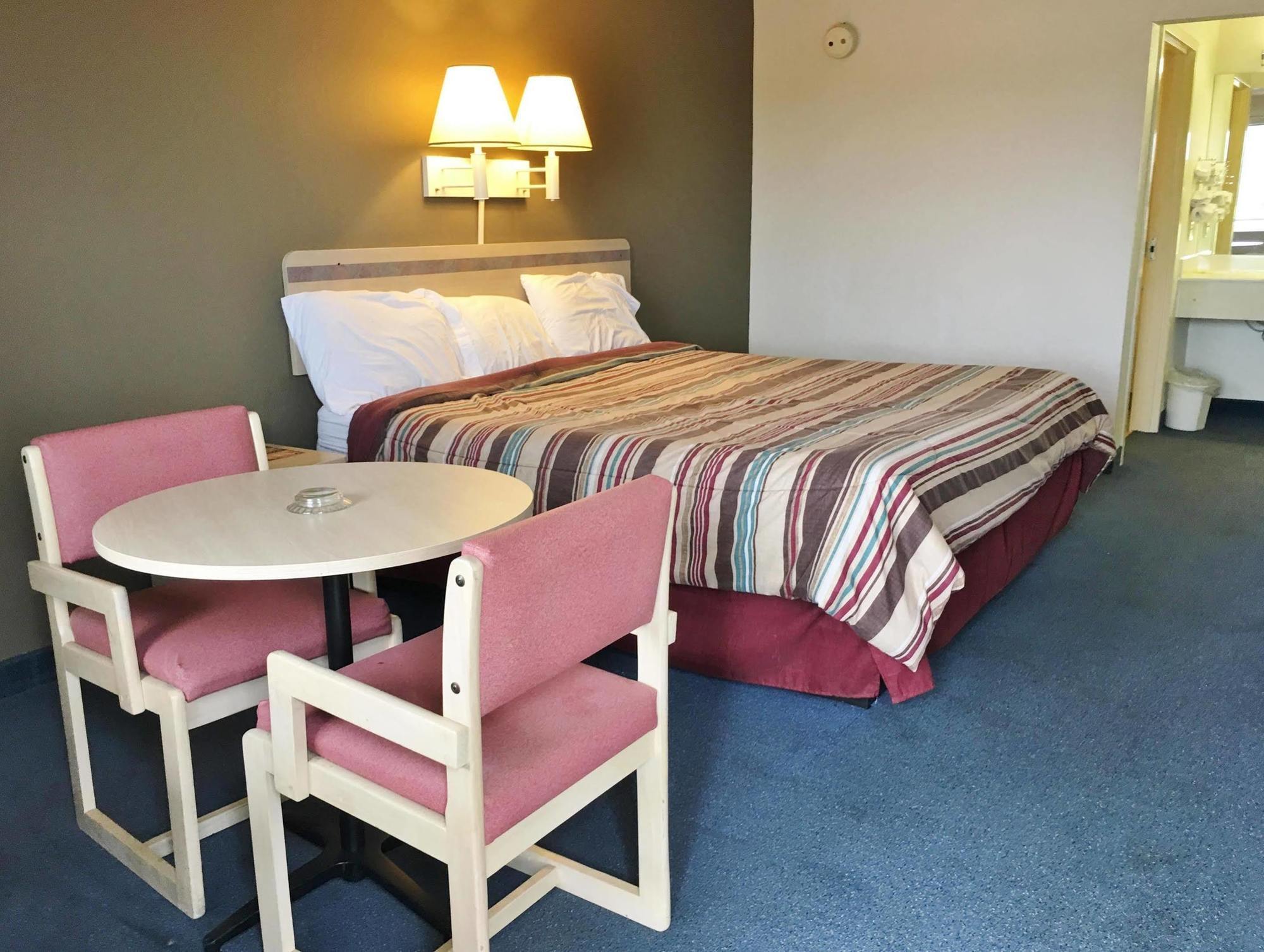 Rodeway Inn Elkton Kültér fotó