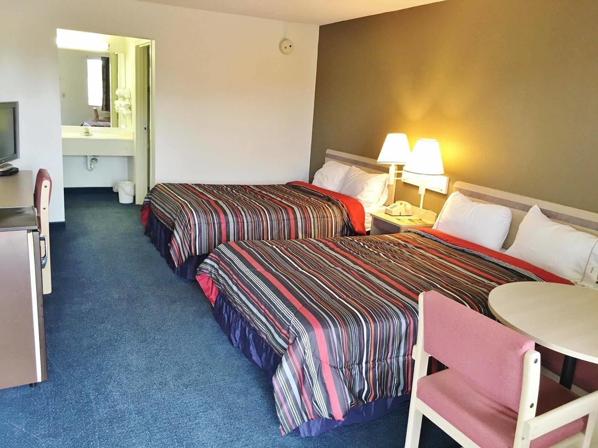 Rodeway Inn Elkton Kültér fotó
